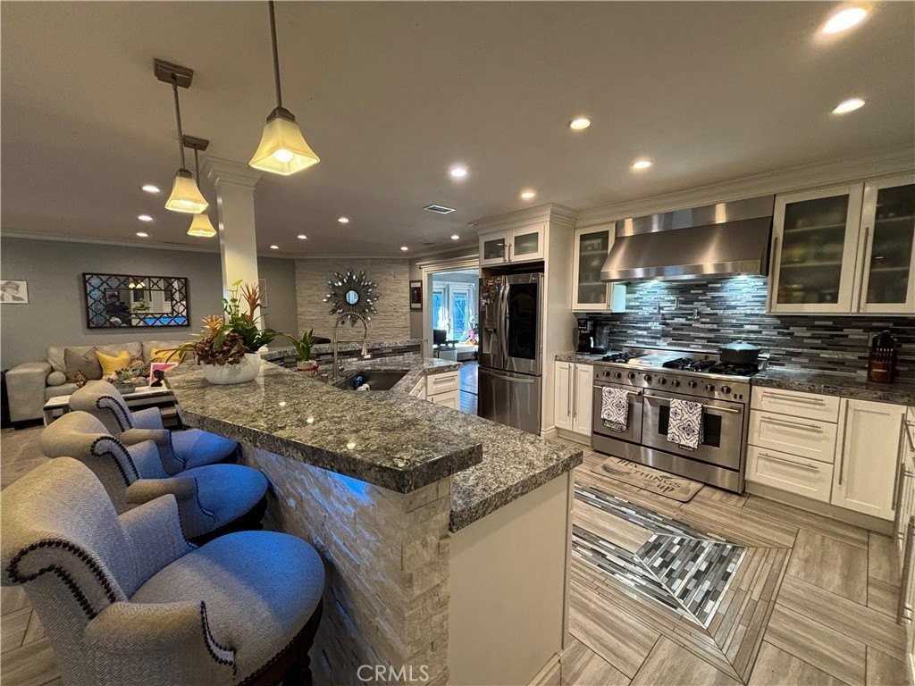 17010 Via Los Caballeros - Photo 3 of 19