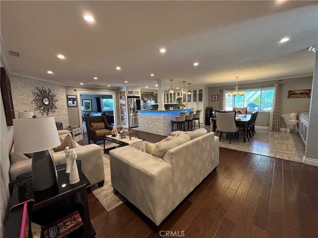 17010 Via Los Caballeros - Photo 5 of 19