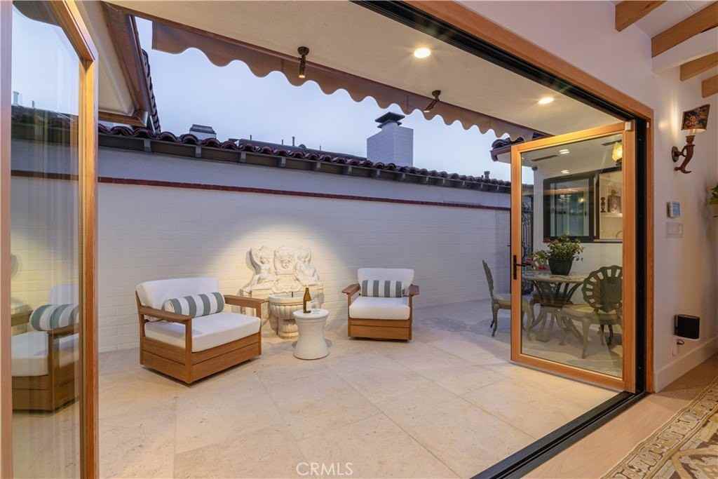 106 Via Cordova - Photo 7 of 50