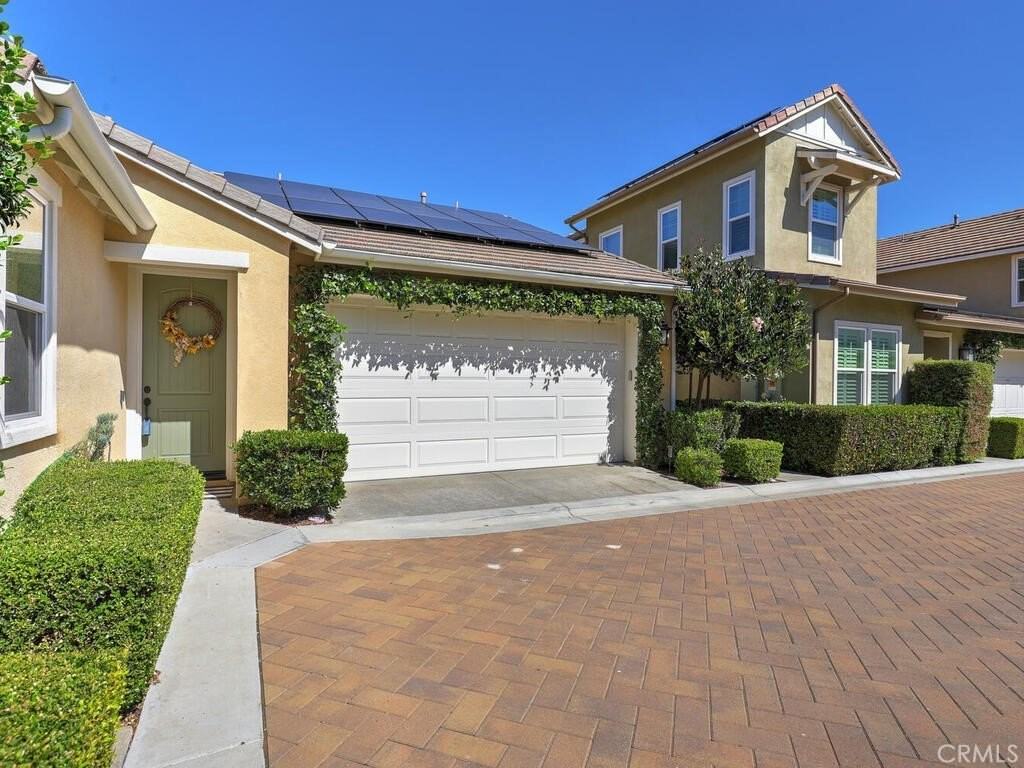 31 Garcilla Dr - Photo 3 of 39