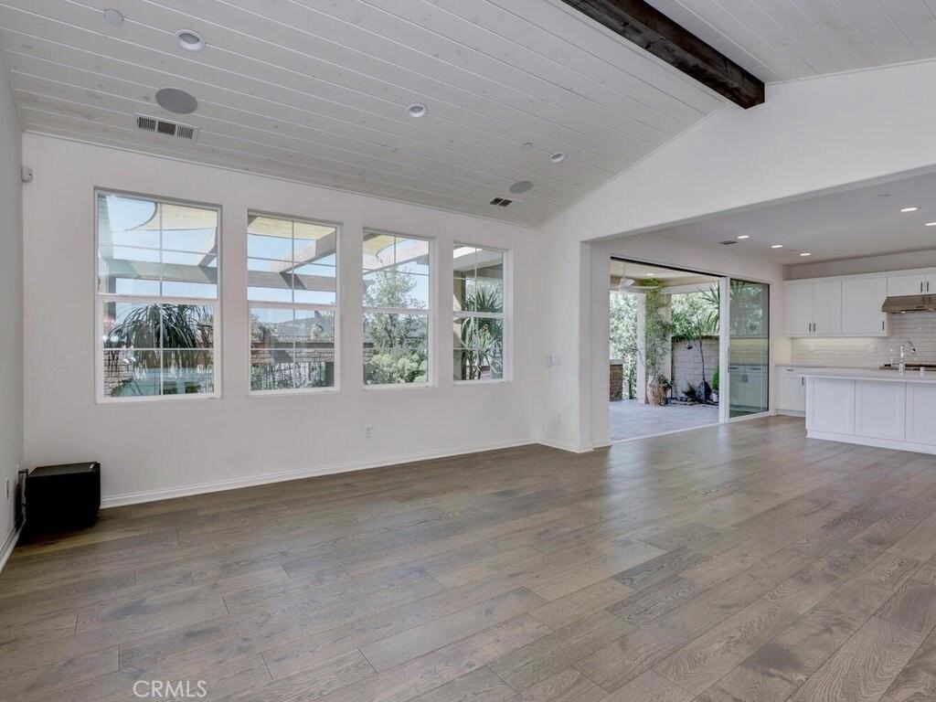 31 Garcilla Dr - Photo 5 of 39