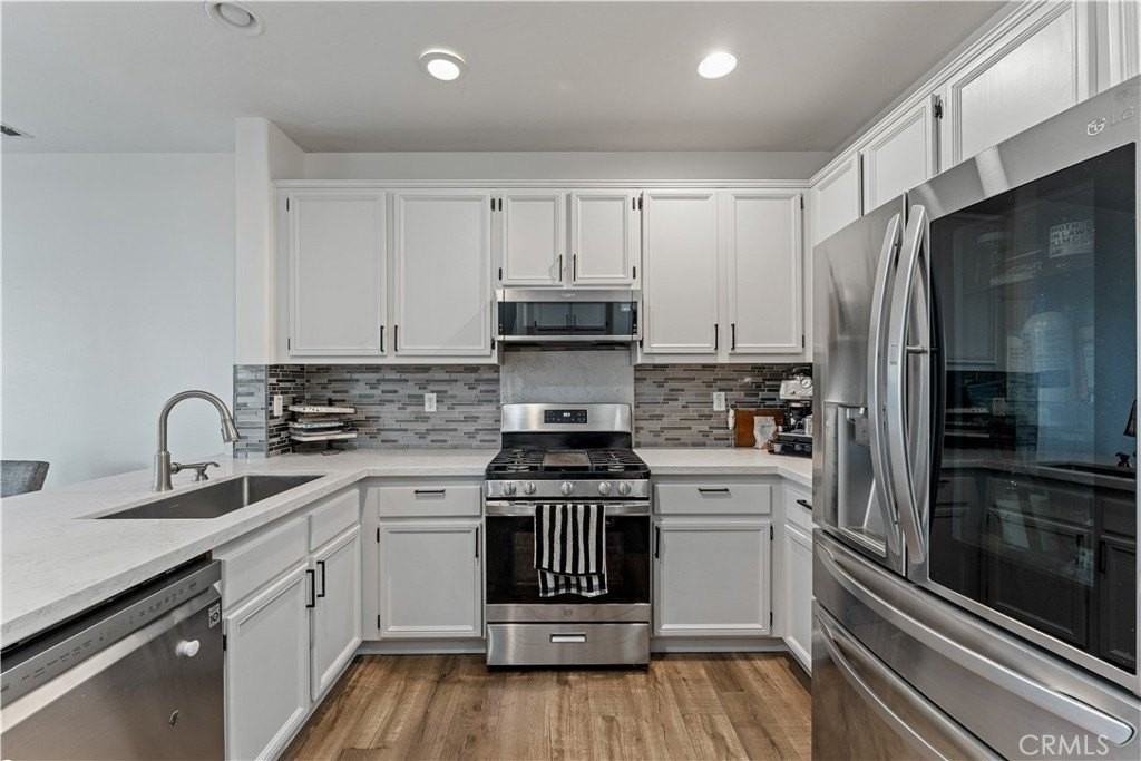 8895 Sequoia Court - Photo 4 of 10