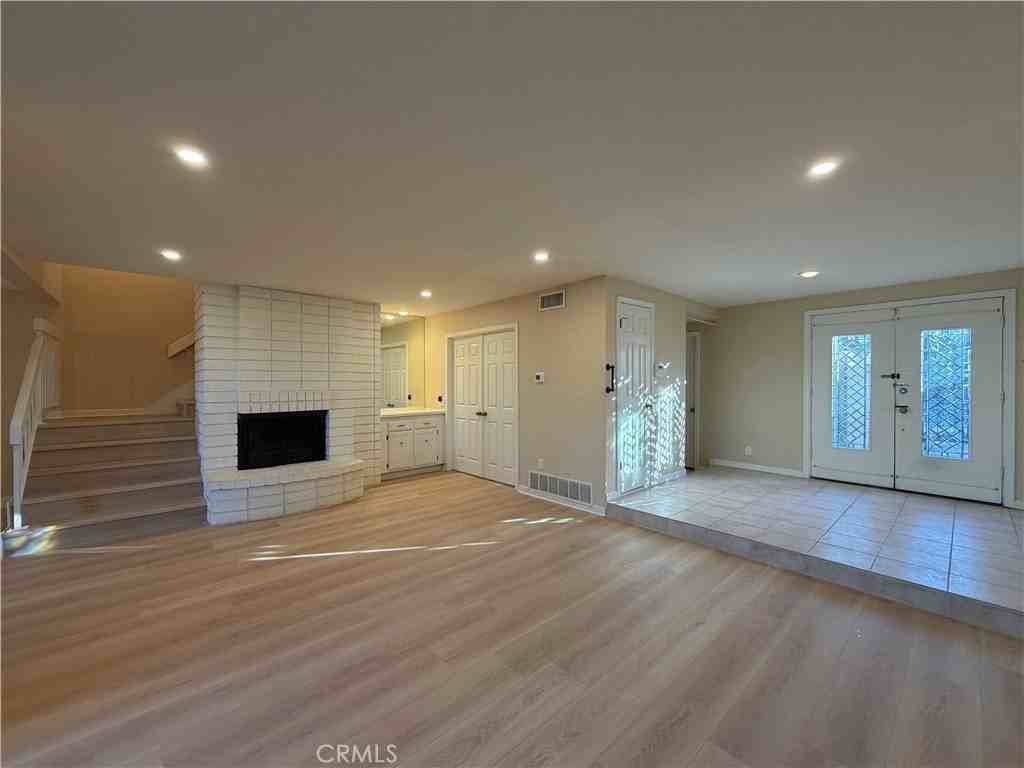 6519 East Road - Photo 3 of 24