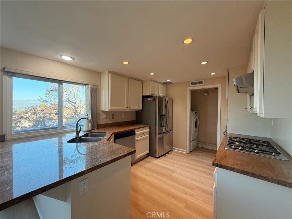 6519 East Road - Photo 7 of 24