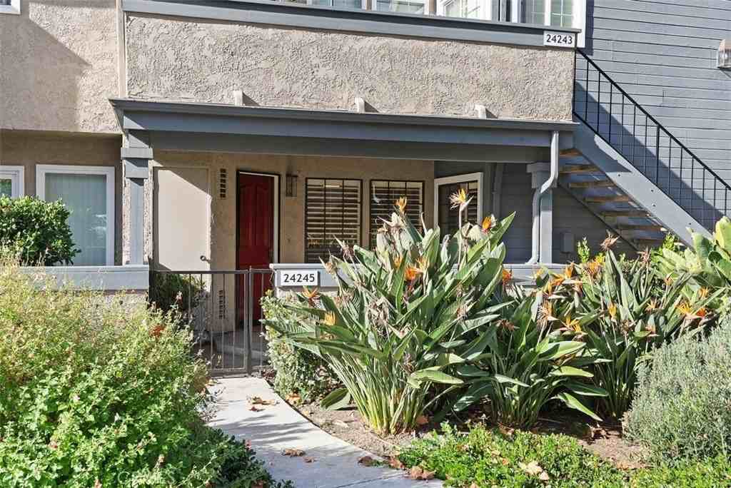 24245 Avenida De Las Flores - Photo 5 of 25