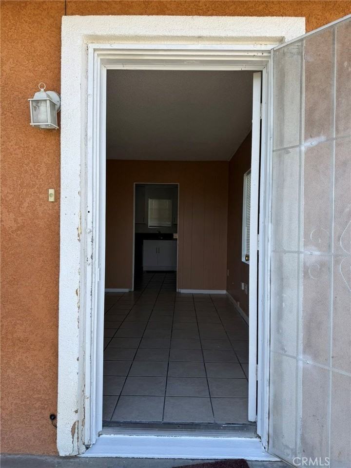 44527 Date Avenue - Photo 3 of 22