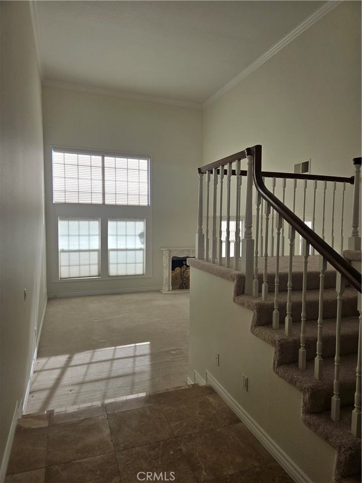 5704 Miguel Way - Photo 7 of 45