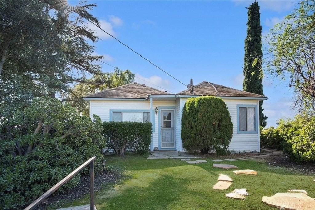 1473 Vista Del Valle Way - Photo 4 of 18