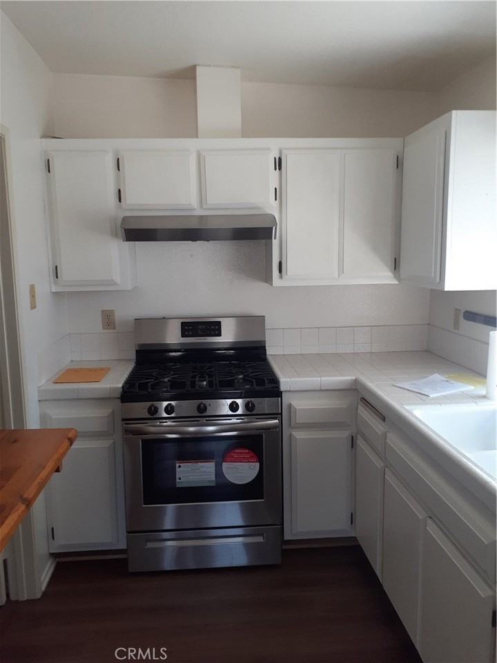 2331 South Grand Avenue #3 - Photo 6 of 18