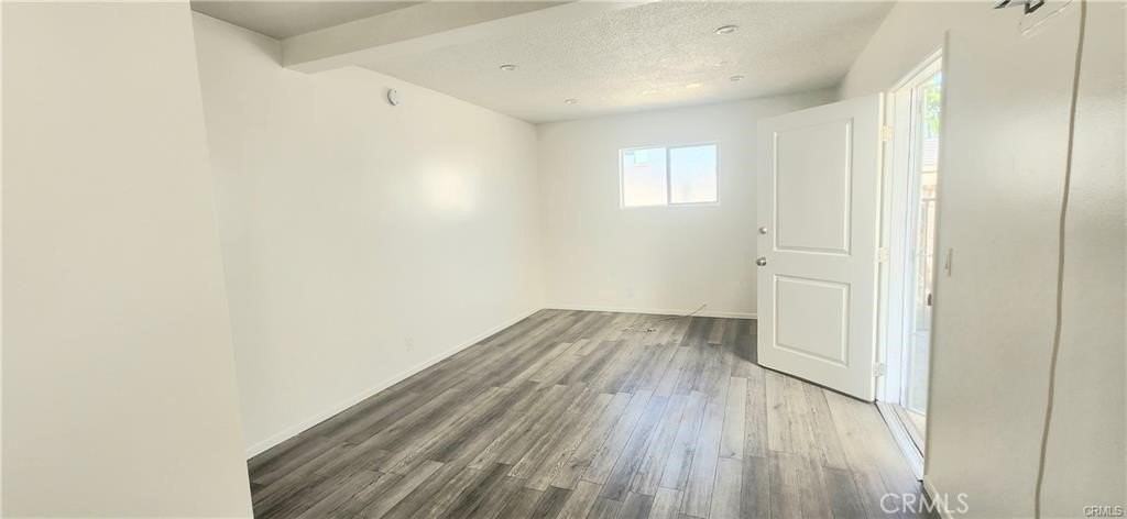 2131 North Lincoln Street #B - Photo 5 of 7