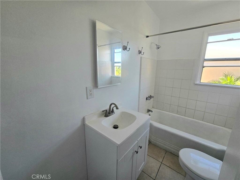 2459 North Brighton Street - Photo 7 of 11