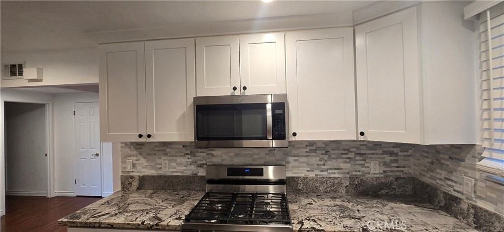 10937 Collett Avenue - Photo 6 of 19