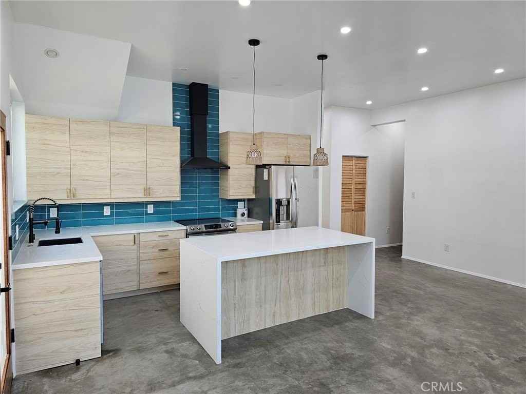 720 San Pascual Avenue - Photo 6 of 20