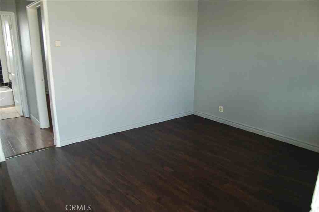 422 W Palm St #424-1-2D - Photo 4 of 17