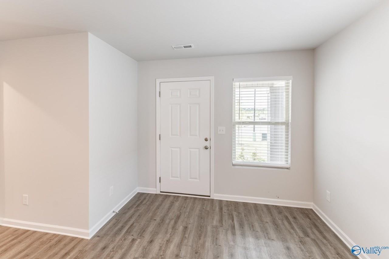 14764 Ravenel Dr - Photo 2 of 34