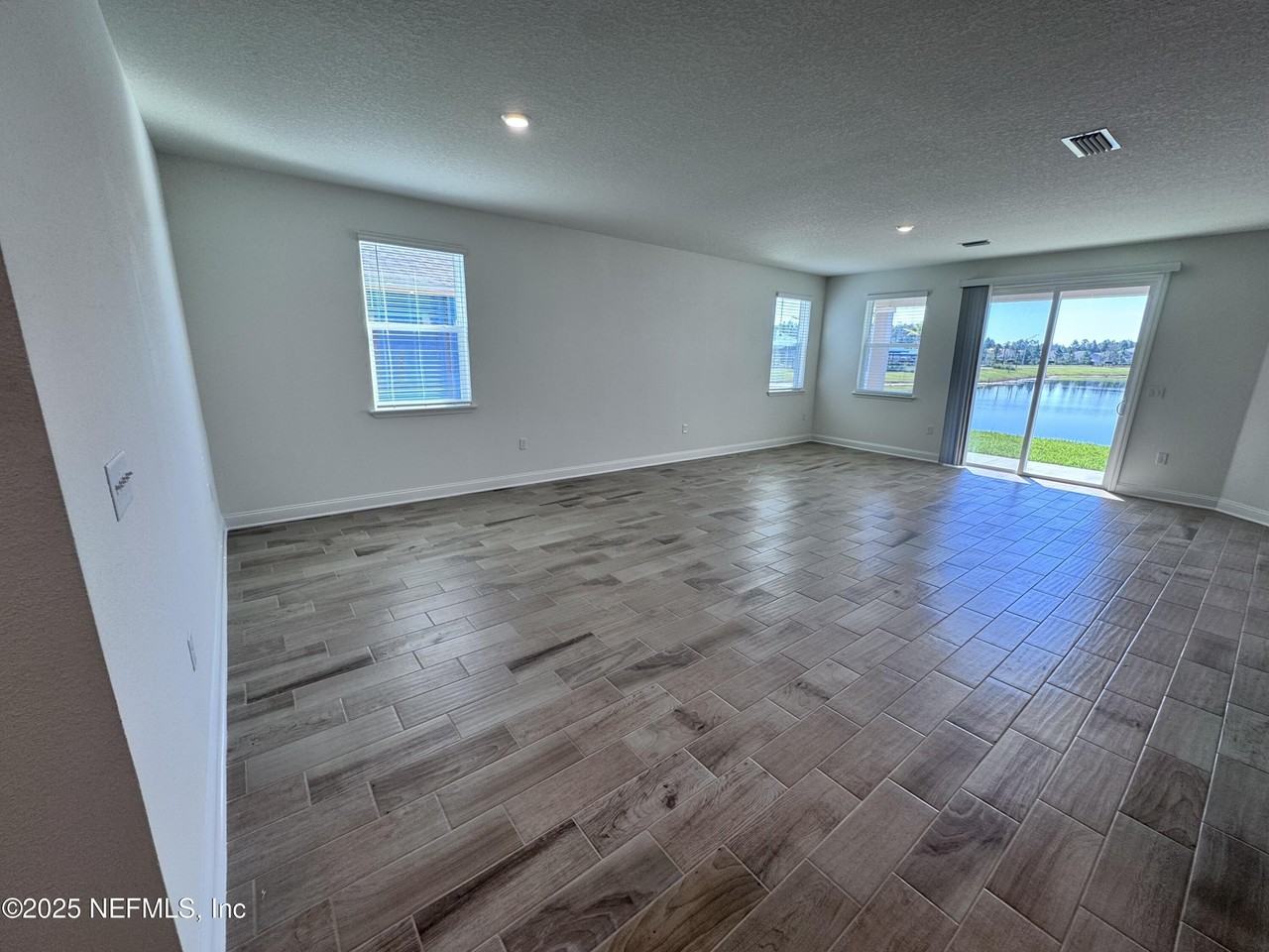 11156 Spring Meadows Rd - Photo 6 of 33