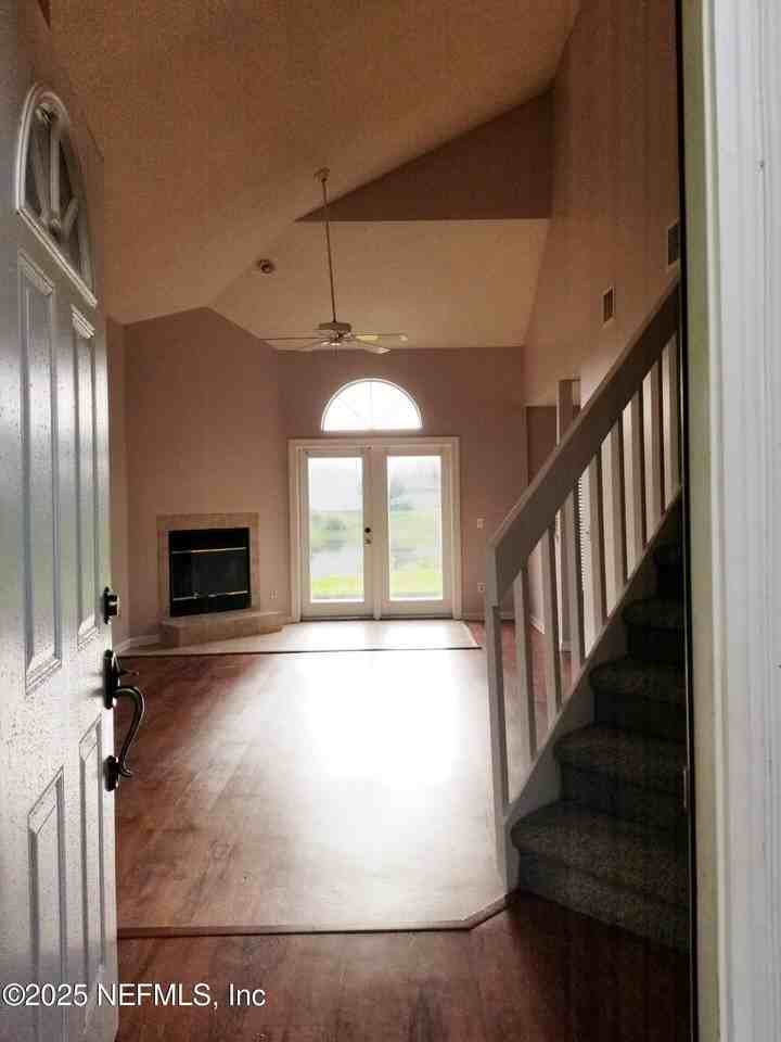 2159 Saint Martins Drive East - Photo 3 of 39