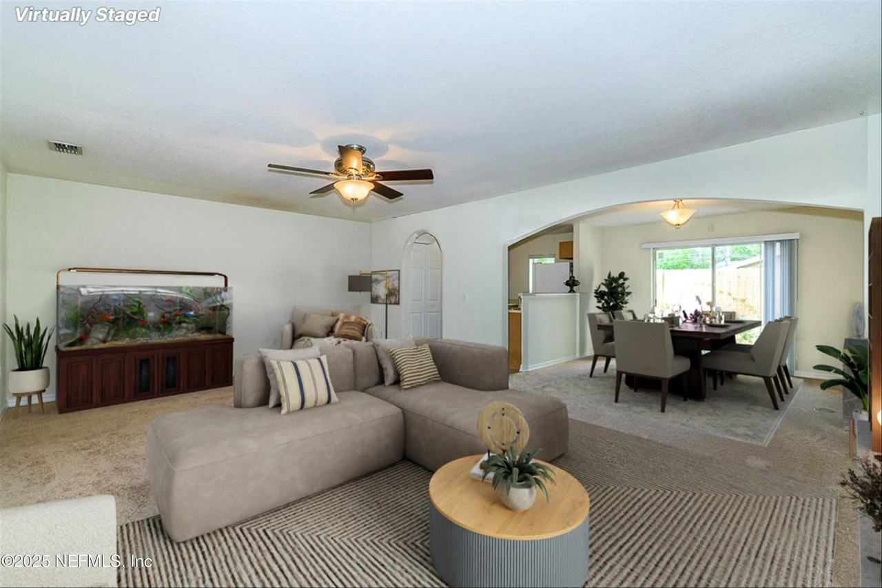 10550 Autumn Trace Road - Photo 3 of 28