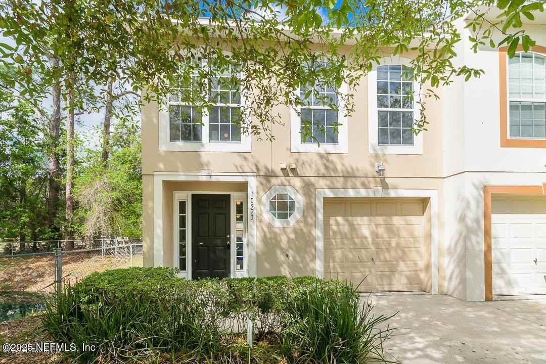 10550 Autumn Trace Road - Photo 5 of 28