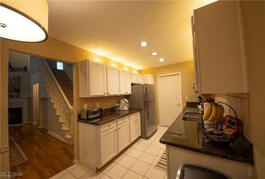 2042 West Reserve Circle - Photo 6 of 11