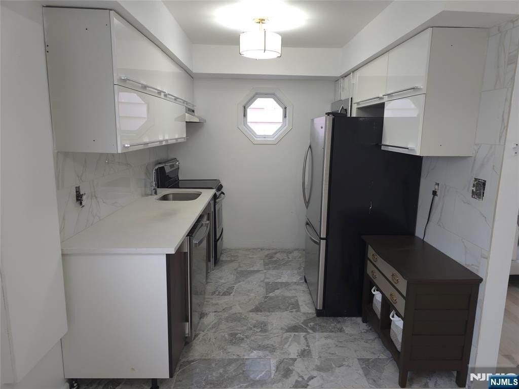 6715 Polk Street - Photo 6 of 18