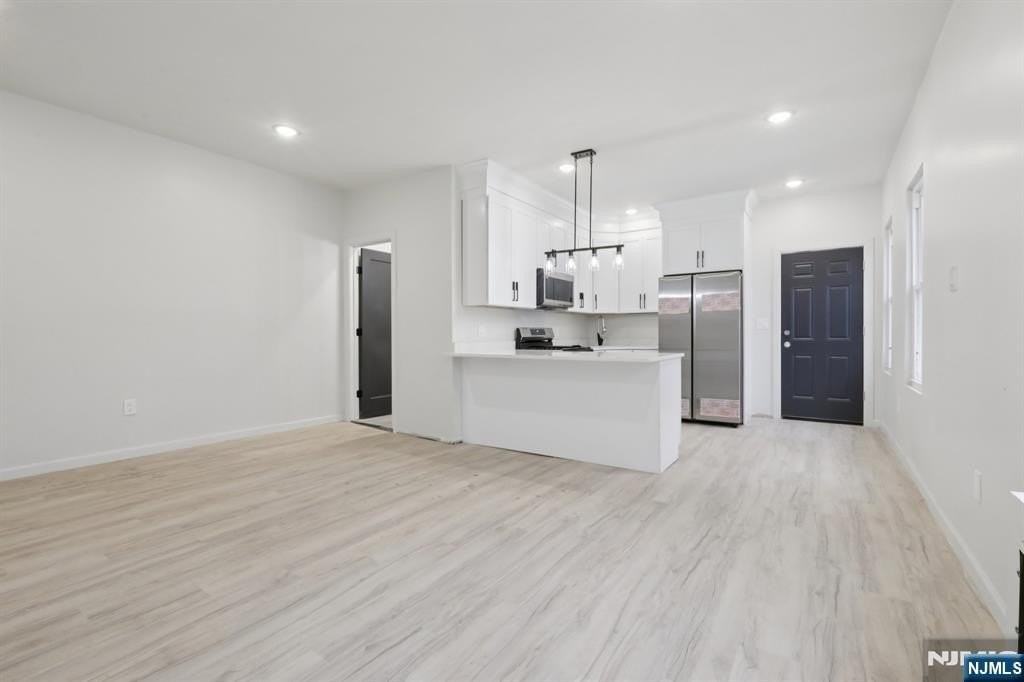 542 East 25th Street - Photo 2 of 11