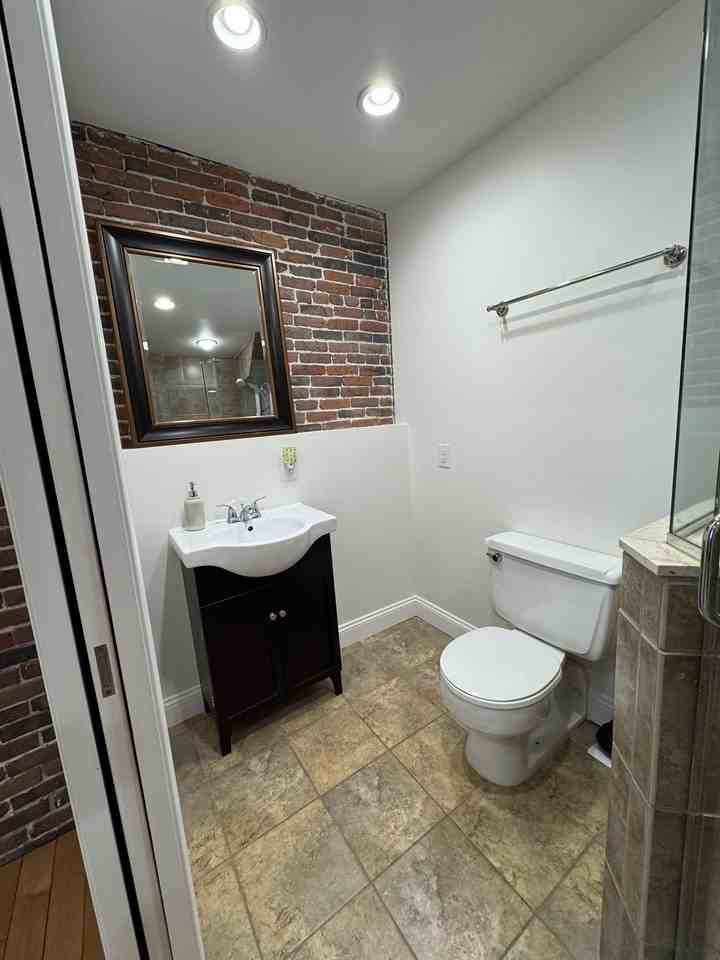 105 W Merrimack St #2 - Photo 6 of 11