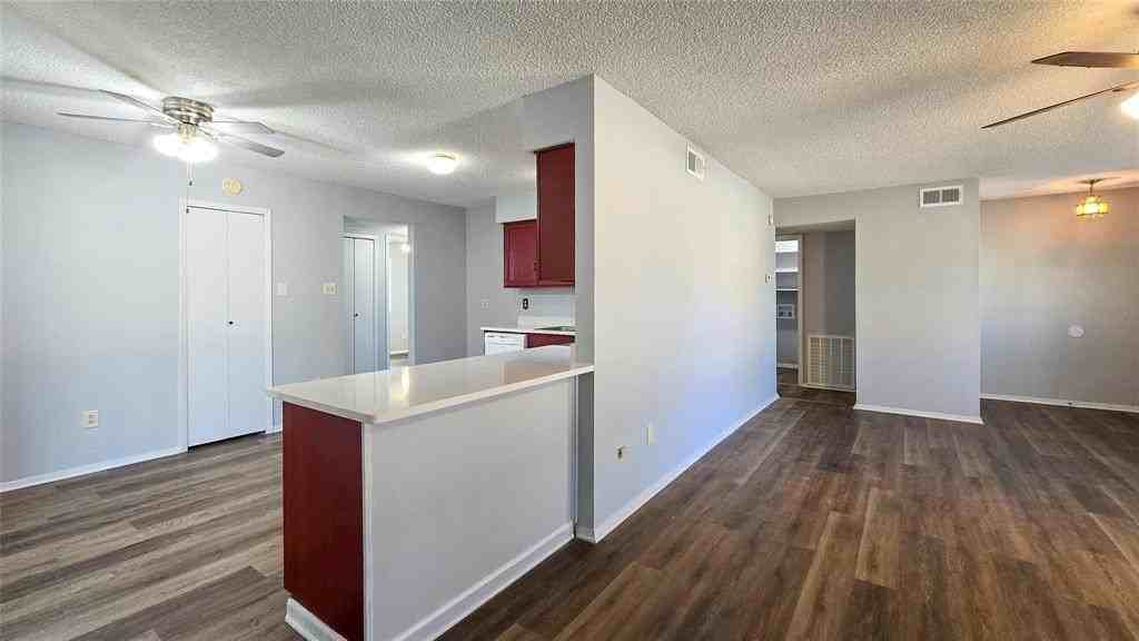 1526 Toyah Creek Ln - Photo 7 of 10