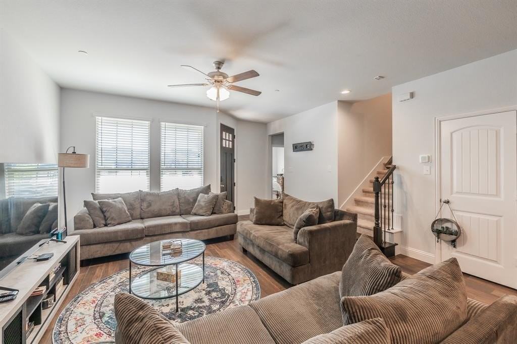 5544 Crawford Dr - Photo 2 of 13