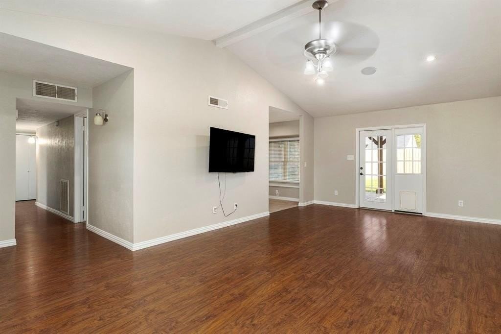 4248 Ireland Dr - Photo 7 of 30