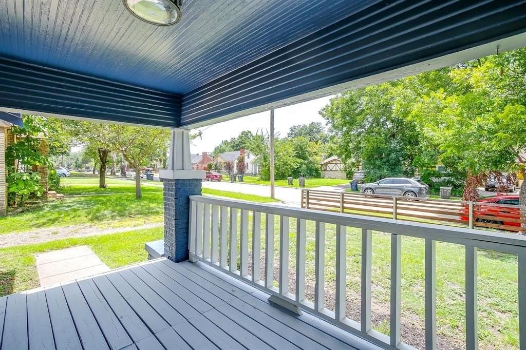 3221 8th Avenue - Photo 3 of 26