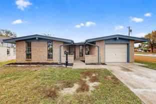 534 Henderson Circle - Photo 1 of 1