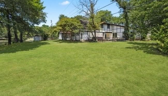 1308 Oakhurst Drive - Photo 3 of 17