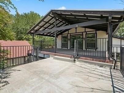 1308 Oakhurst Drive - Photo 6 of 17