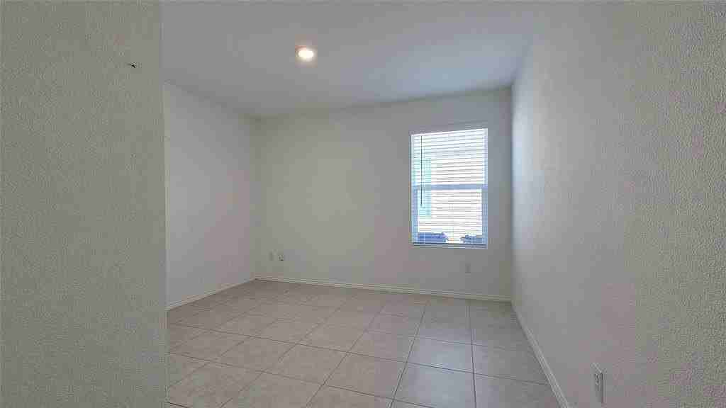 112 Jasmine Drive - Photo 4 of 38