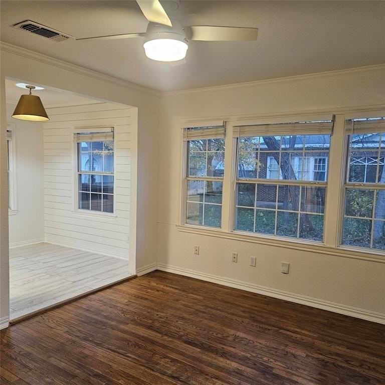 307 North Bradley Street #B - Photo 4 of 24