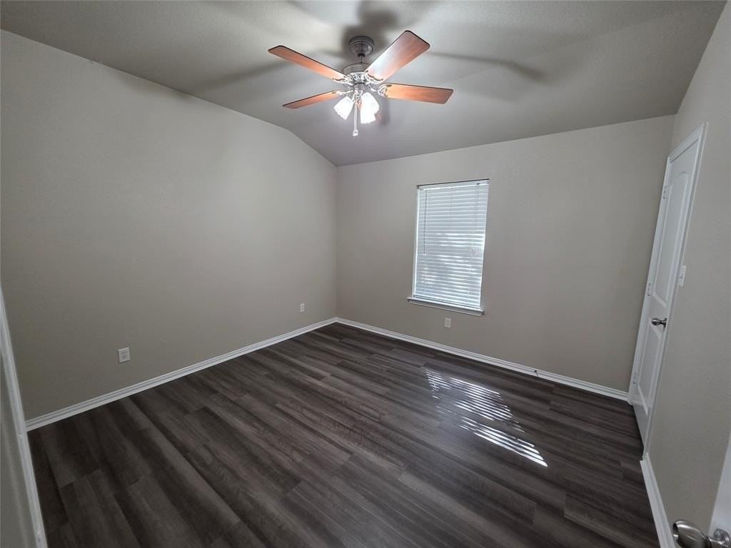 145 N Meadows Drive N - Photo 2 of 7