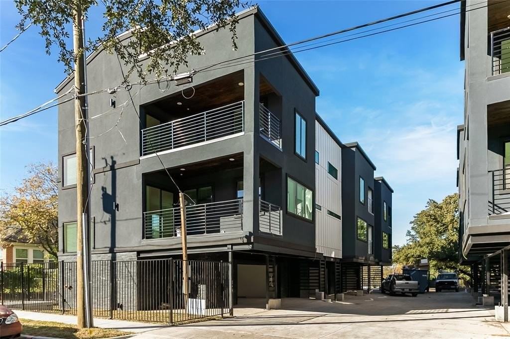 1101 Poindexter St #A1