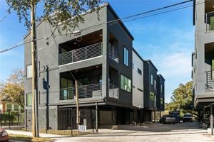 featured image of 1101 Poindexter St #A1