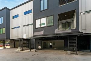 featured image of 1101 Poindexter St #A2