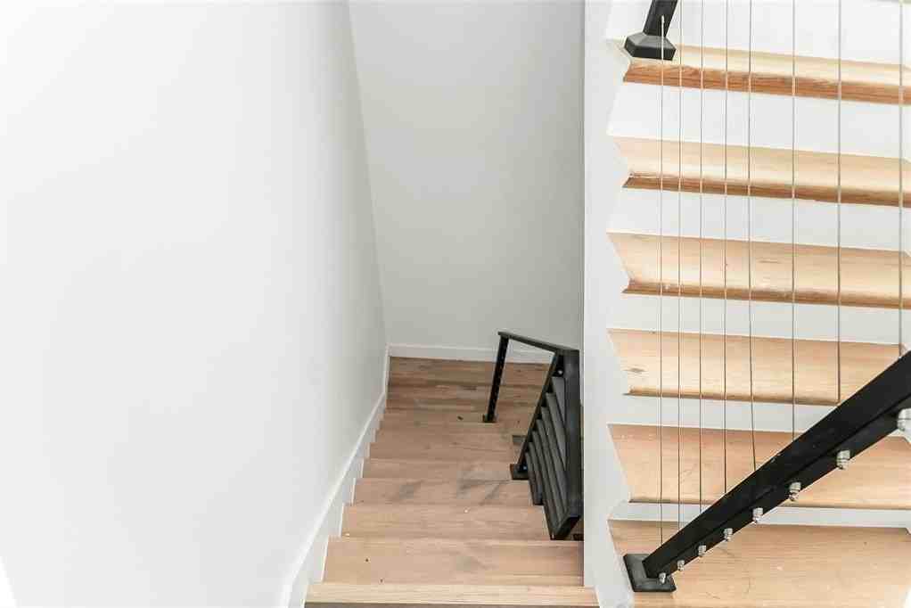 1101 Poindexter St #A2 - Photo 5 of 40