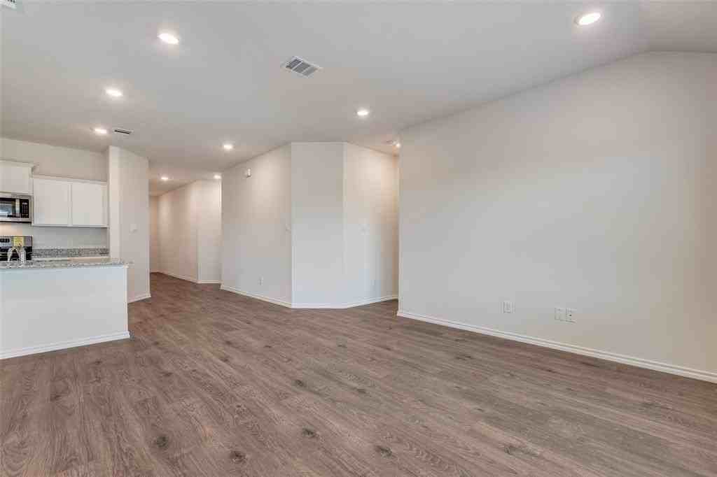 4113 Turquoise Avenue - Photo 5 of 25