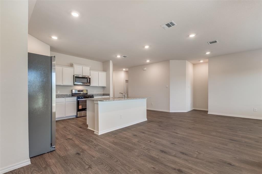 4113 Turquoise Avenue - Photo 6 of 25