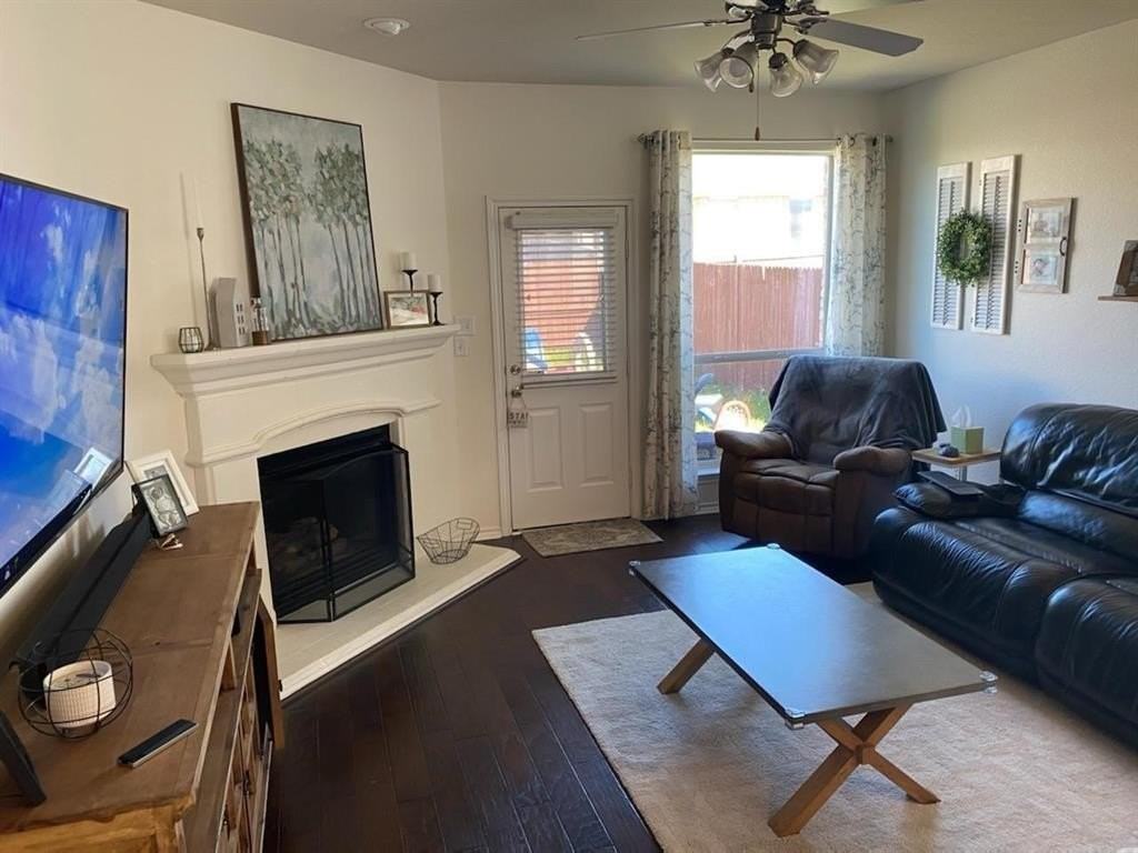 3817 Summersville Lane - Photo 5 of 18