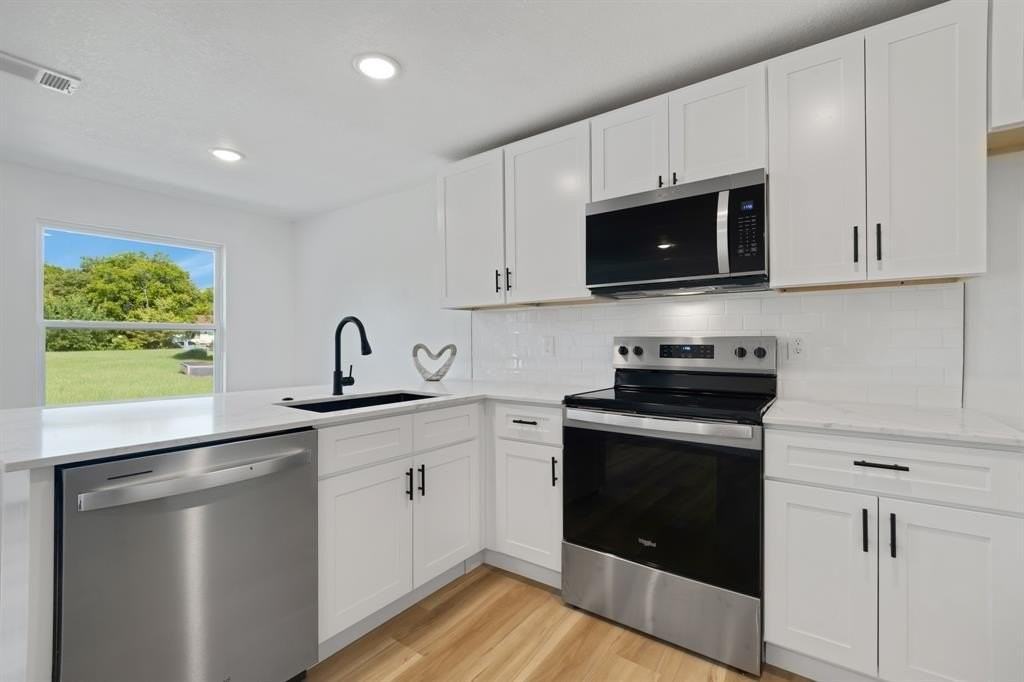 4367 Alamo Avenue - Photo 2 of 25