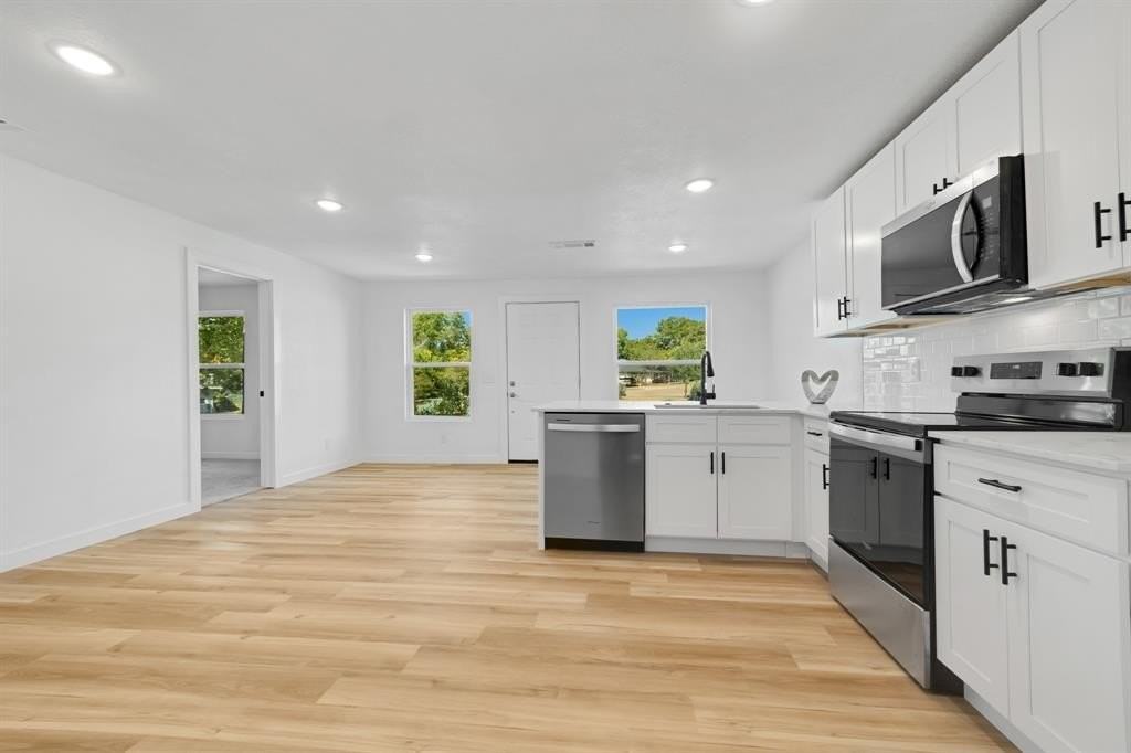 4367 Alamo Avenue - Photo 3 of 25