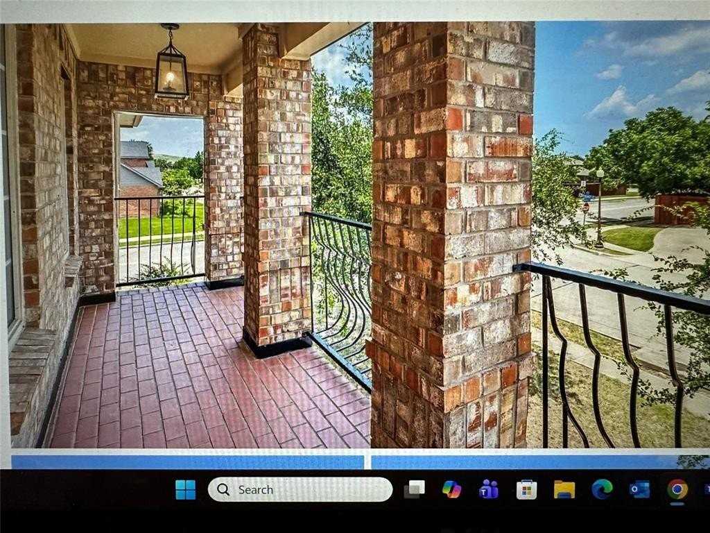 1441 Dimmit Drive - Photo 3 of 10