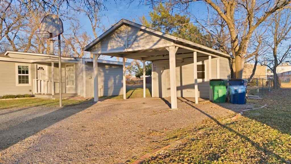 209 North Texas Street - Photo 6 of 28