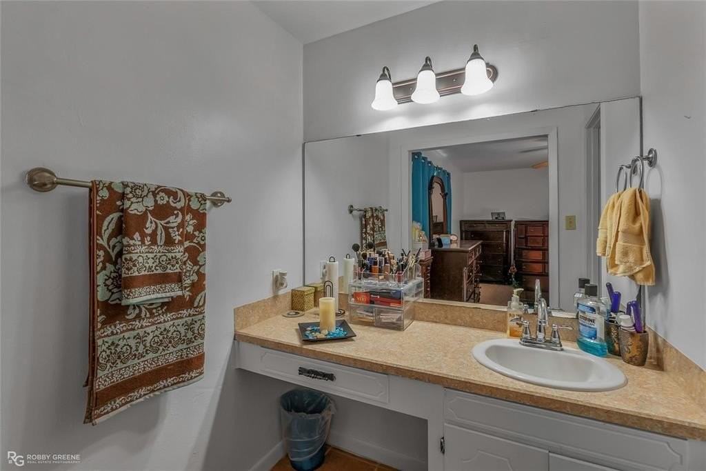 6628 Jefferson Paige Rd - Photo 5 of 9