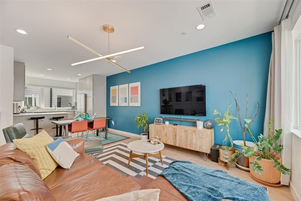 4705 Bryan Street #302 - Photo 6 of 28